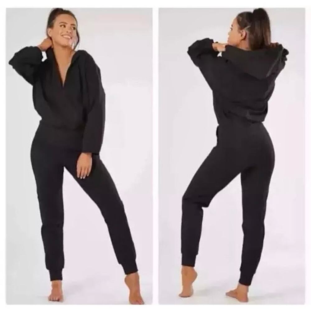 Nama Enlighten One-piece Jumpsuit L Toronto Ultra Soft Black Wrap Hooded Fleece